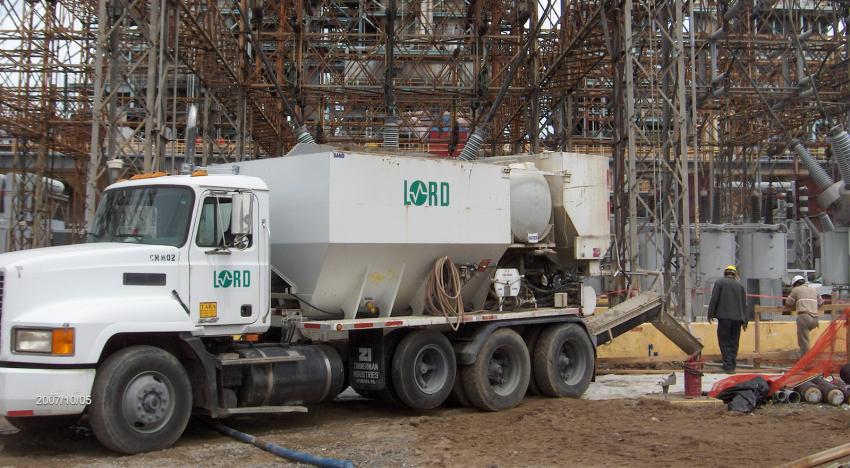 Lord mixing truck